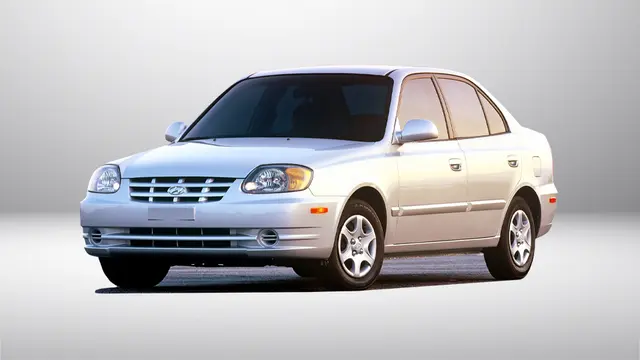 هیوندای ورنا اتوماتیک مدل 1386-1390